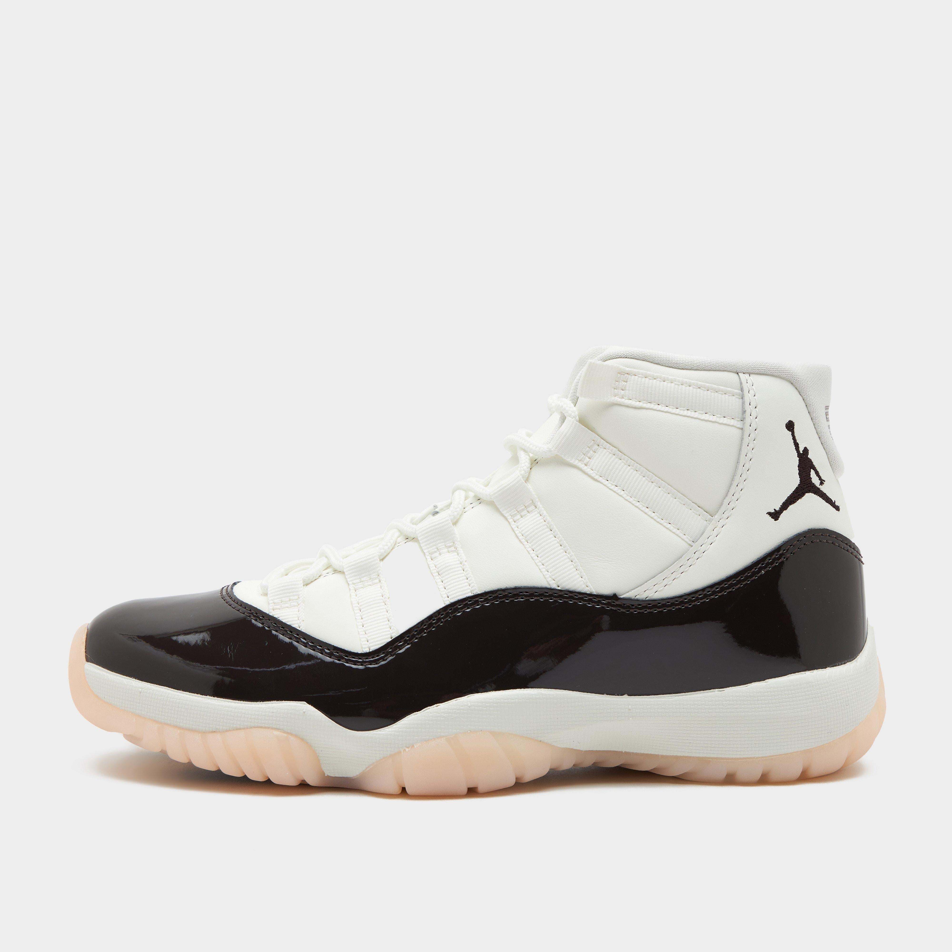 รองเท้าผู้หญิง Air 11 Retro