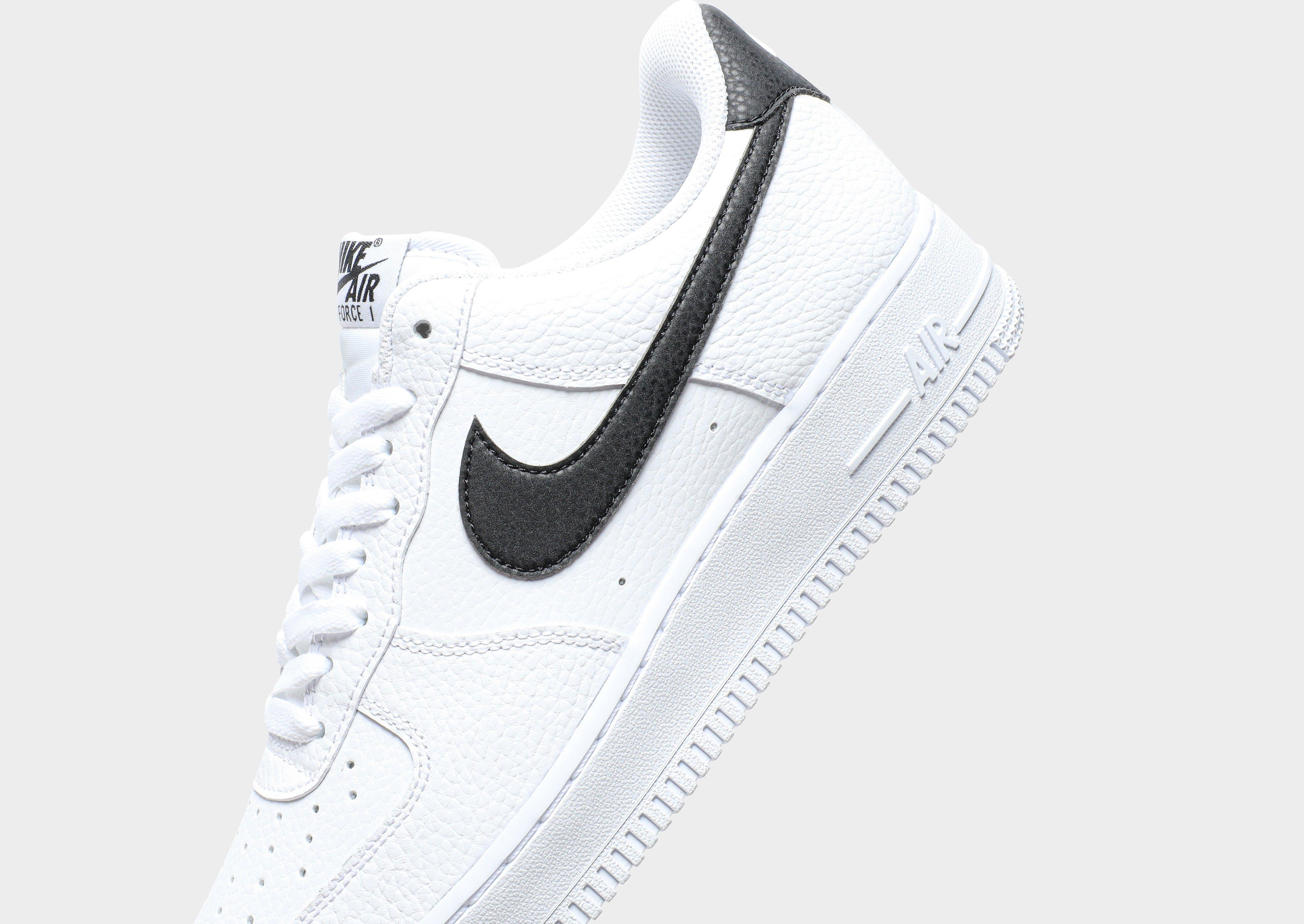 รองเท้าผู้ชาย Air Force 1 '07