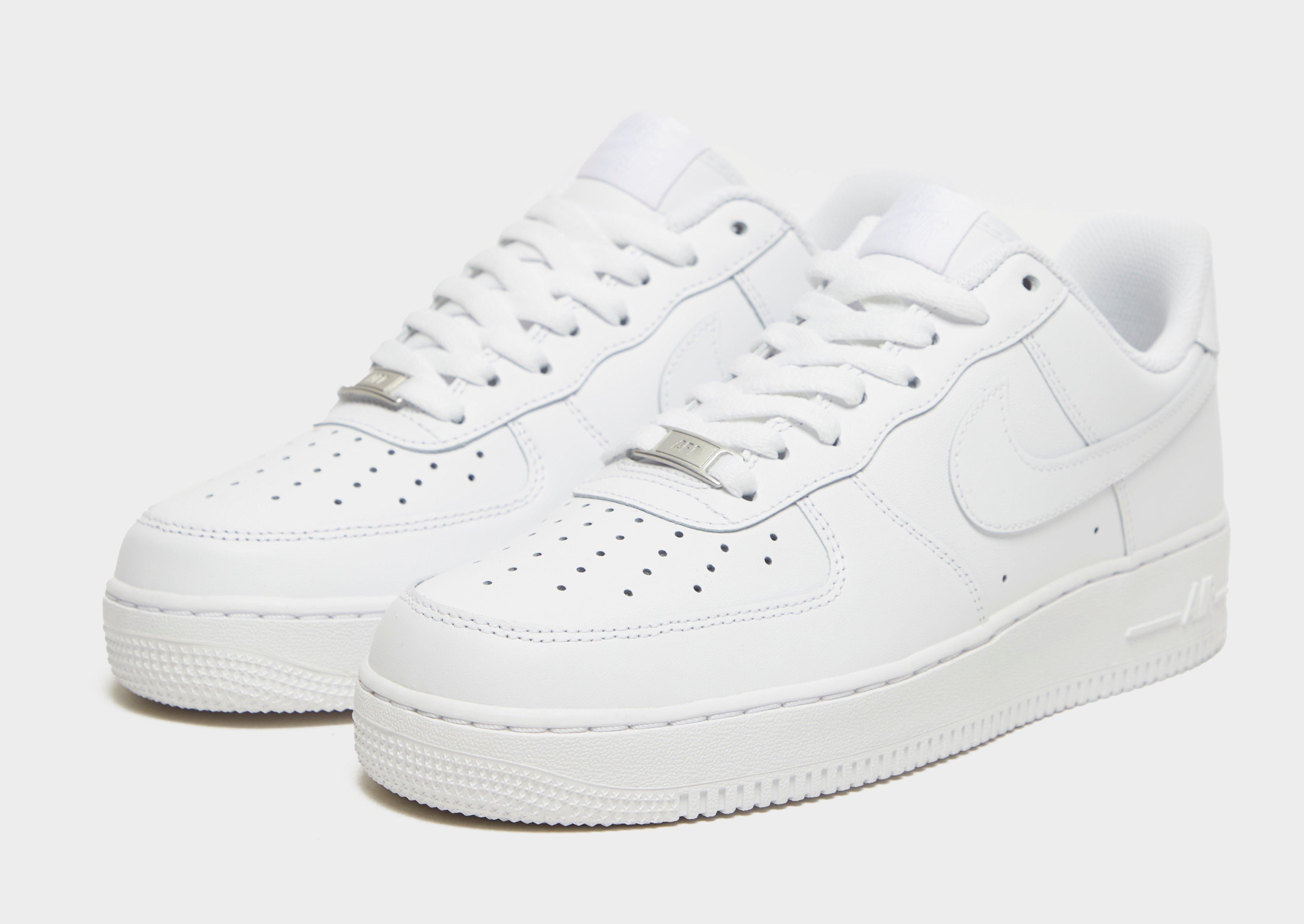 รองเท้าผู้ชาย Air Force 1 '07