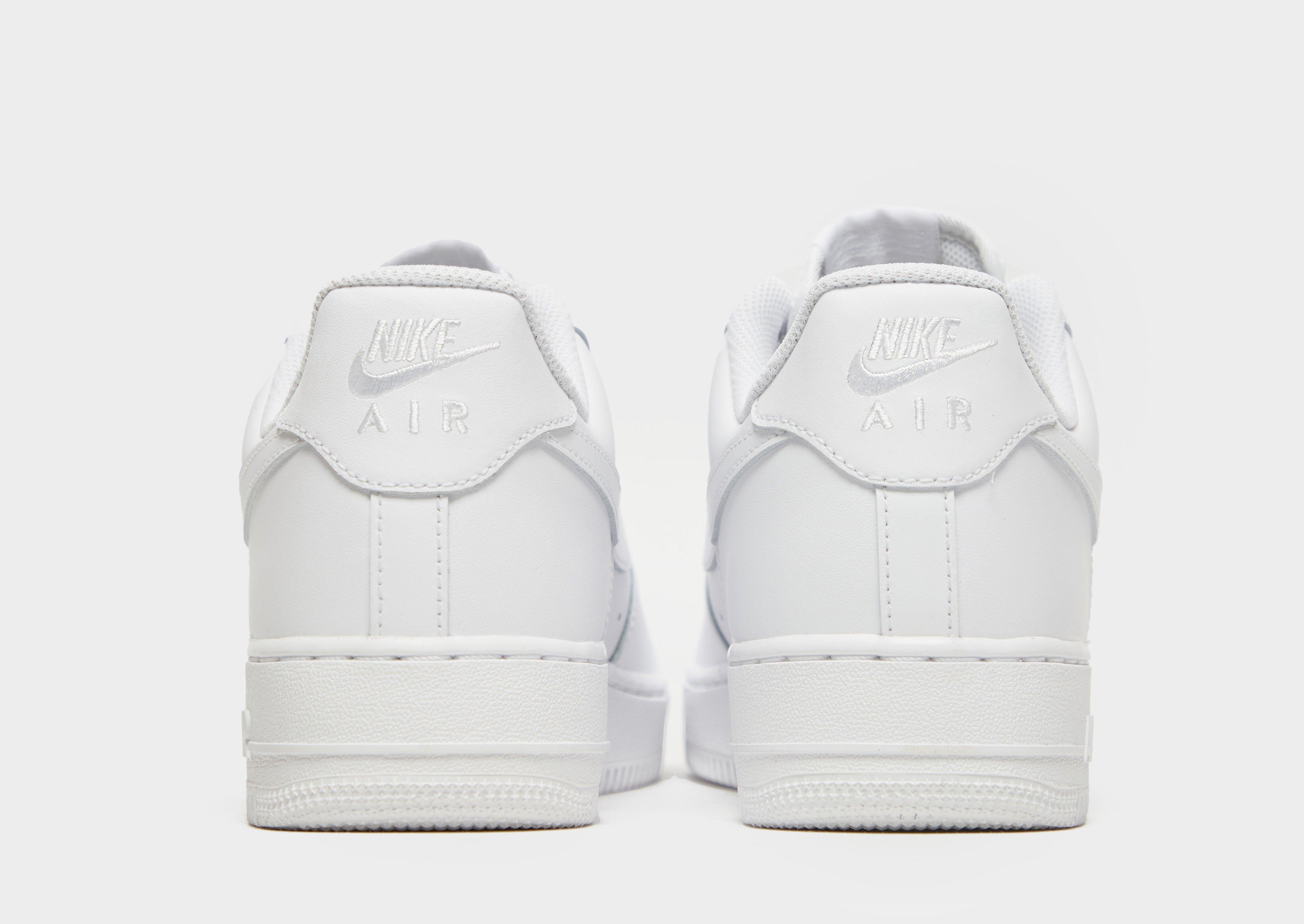 รองเท้าผู้ชาย Air Force 1 '07