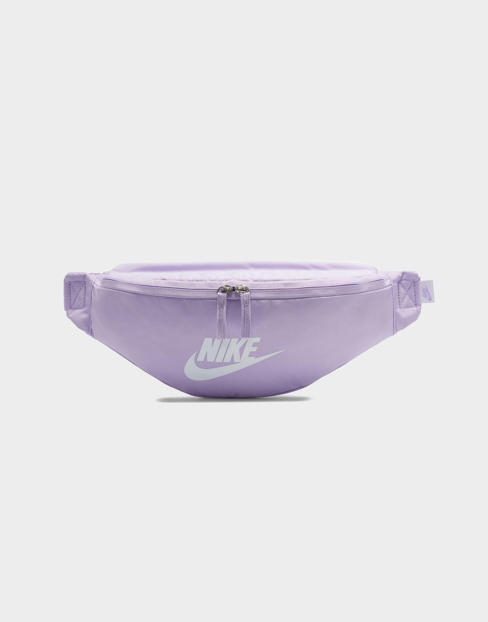 กระเป๋าคาดเอว Heritage Waistpack (3L)