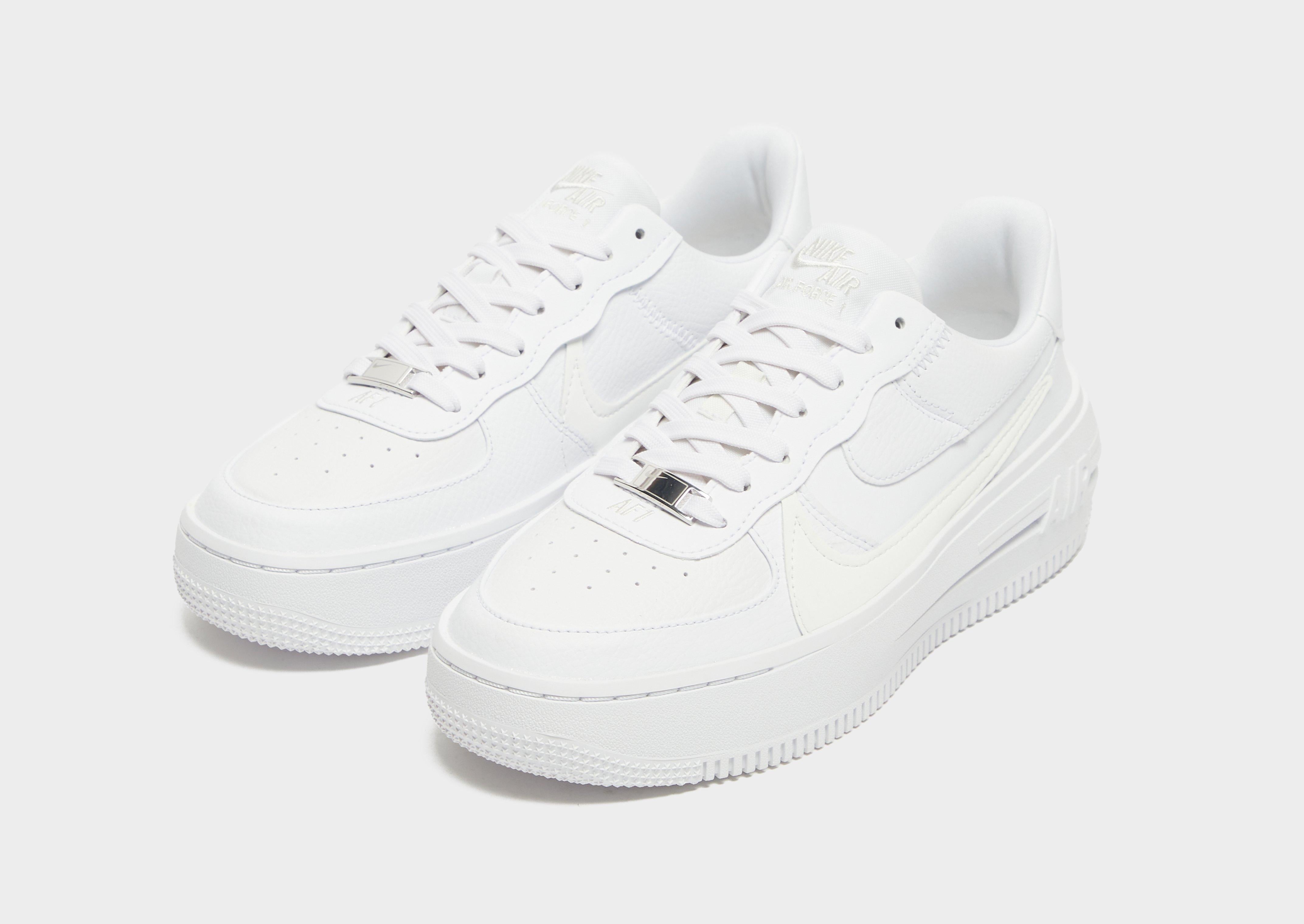 รองเท้าผู้หญิง Air Force 1 PLT.AF.ORM