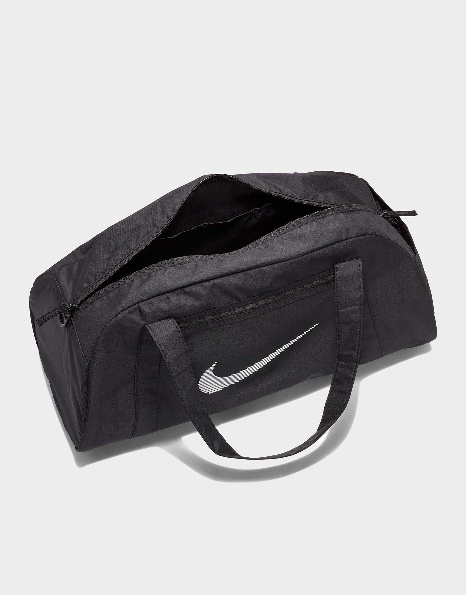 กระเป๋า Gym Club Duffel (24L)