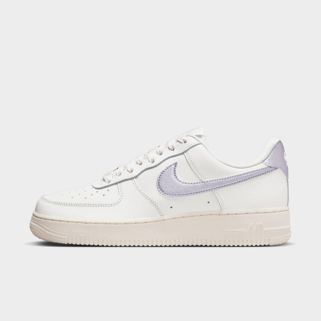 รองเท้าผู้หญิง Air Force 1 '07