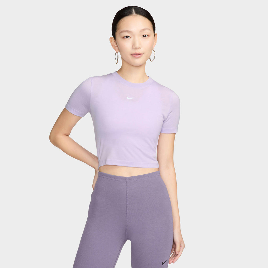 เสื้อยืดผู้หญิง Sportswear Essential Slim-Fit Crop