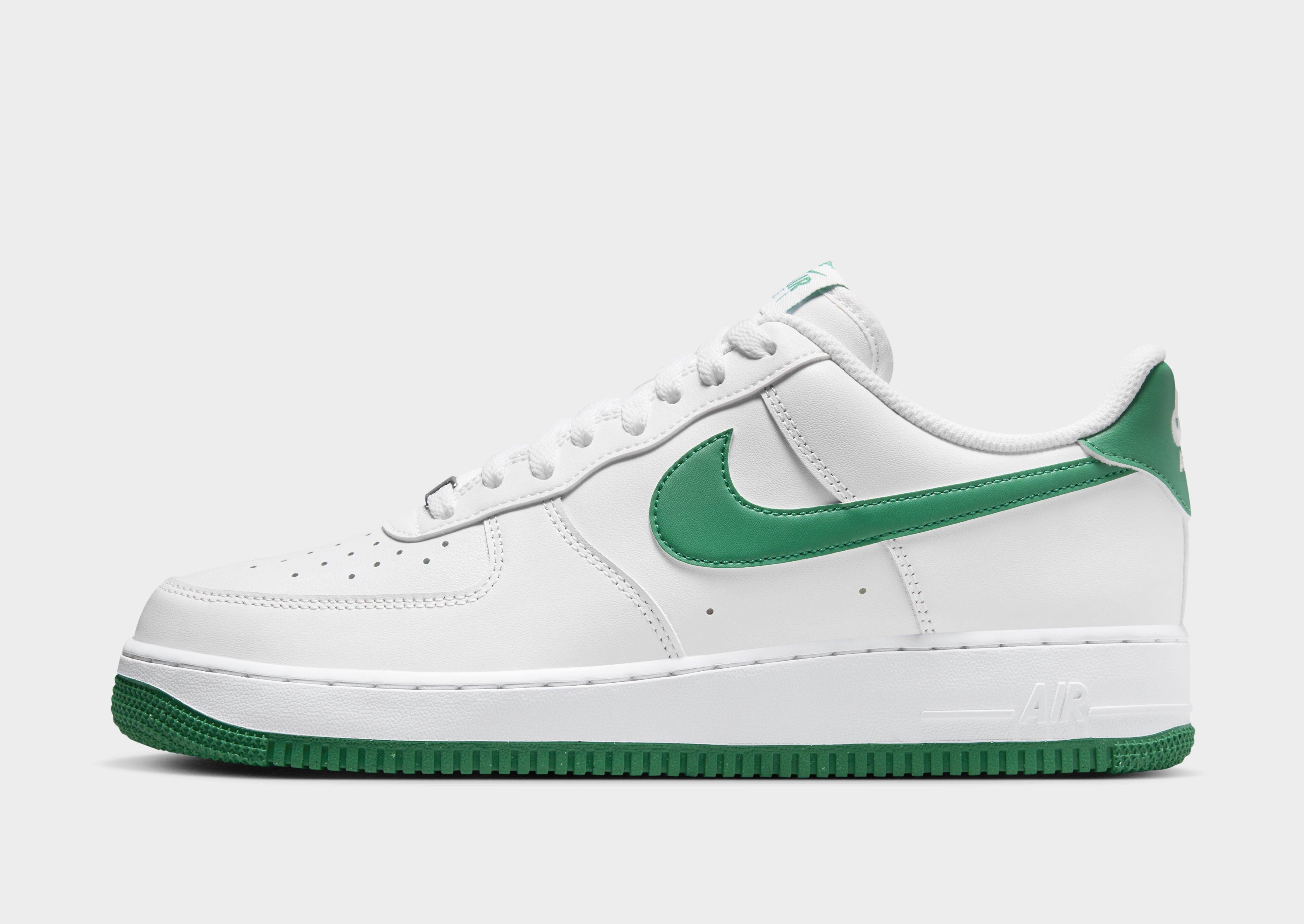 รองเท้าผู้ชาย Air Force 1 '07