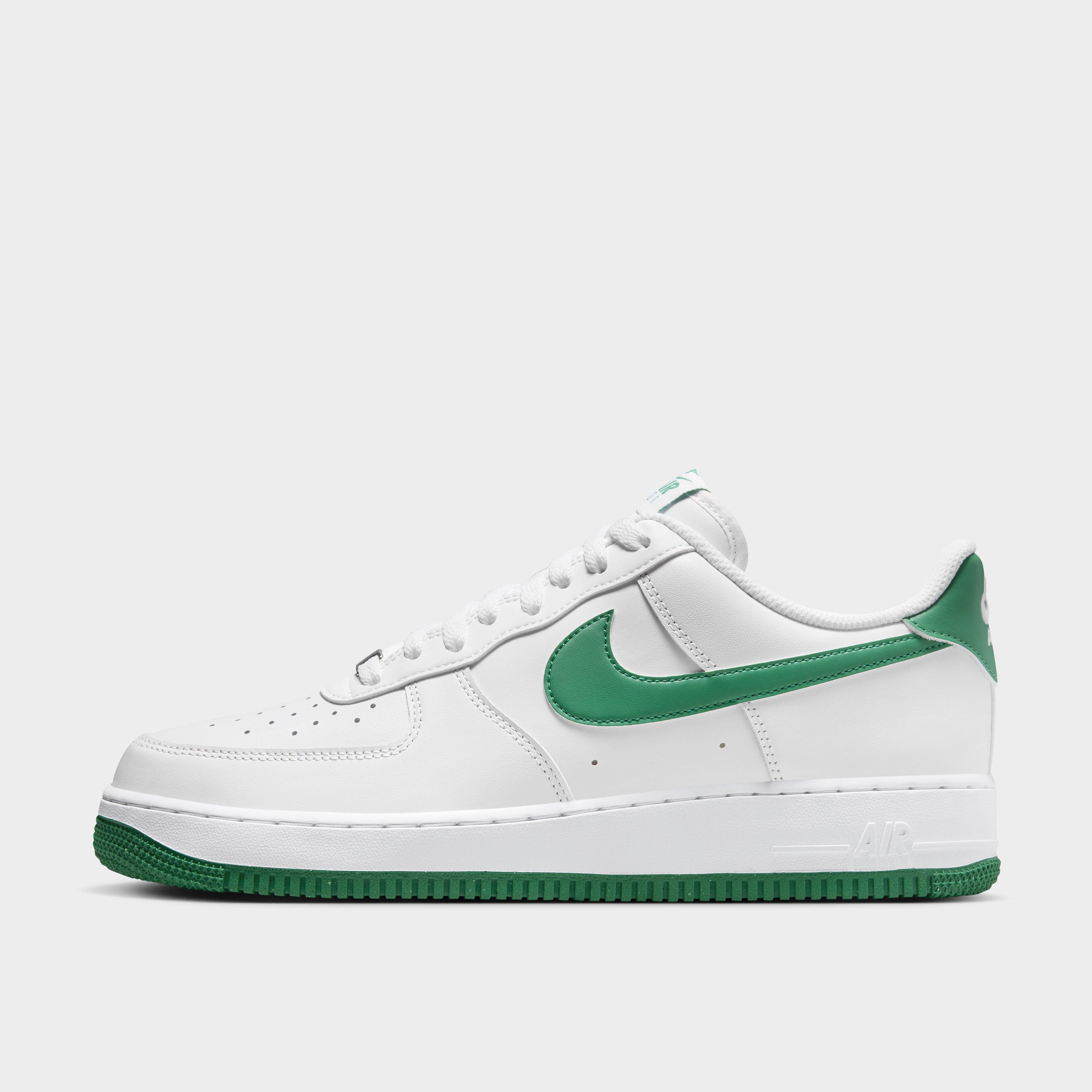 รองเท้าผู้ชาย Air Force 1 '07