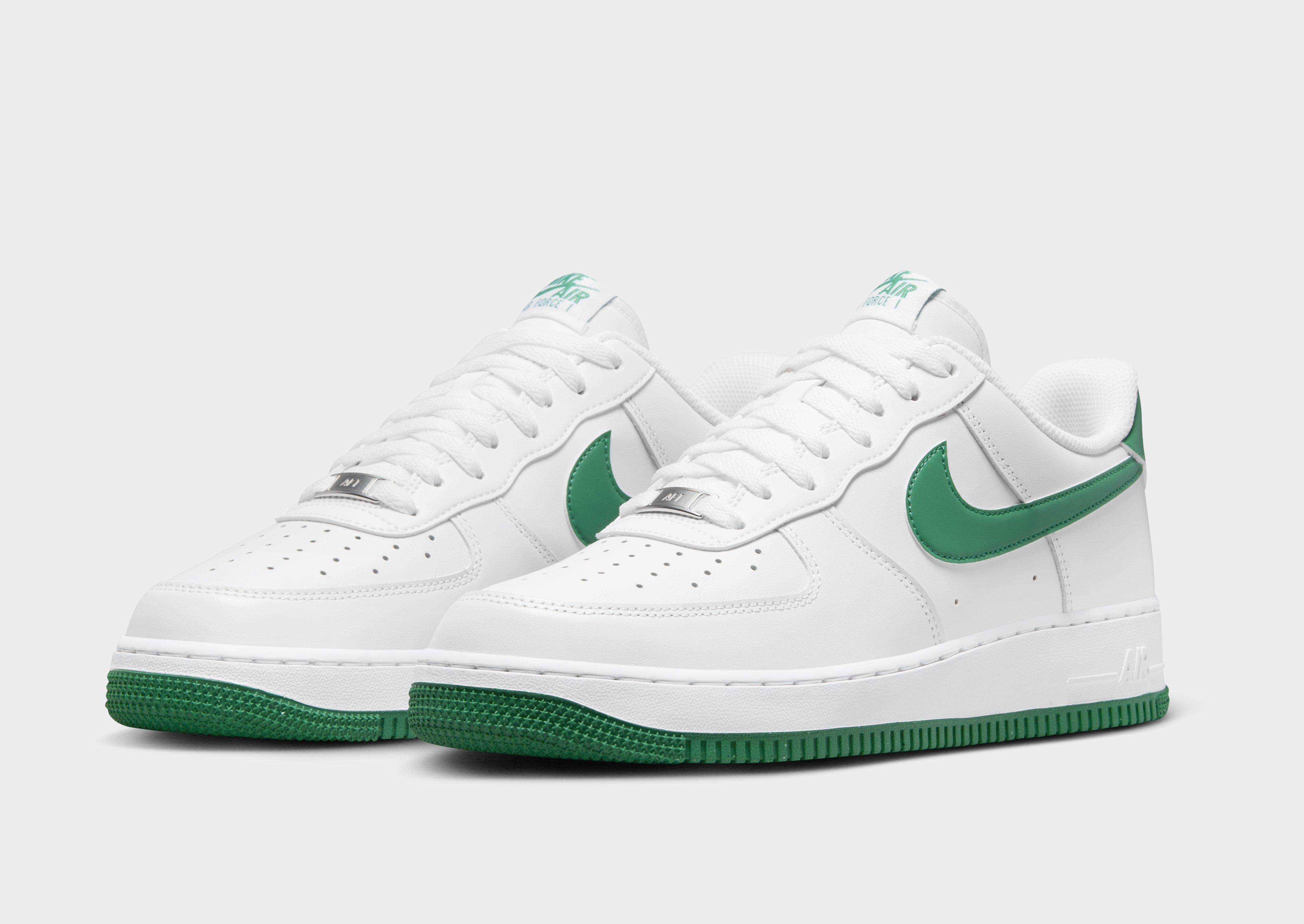 รองเท้าผู้ชาย Air Force 1 '07