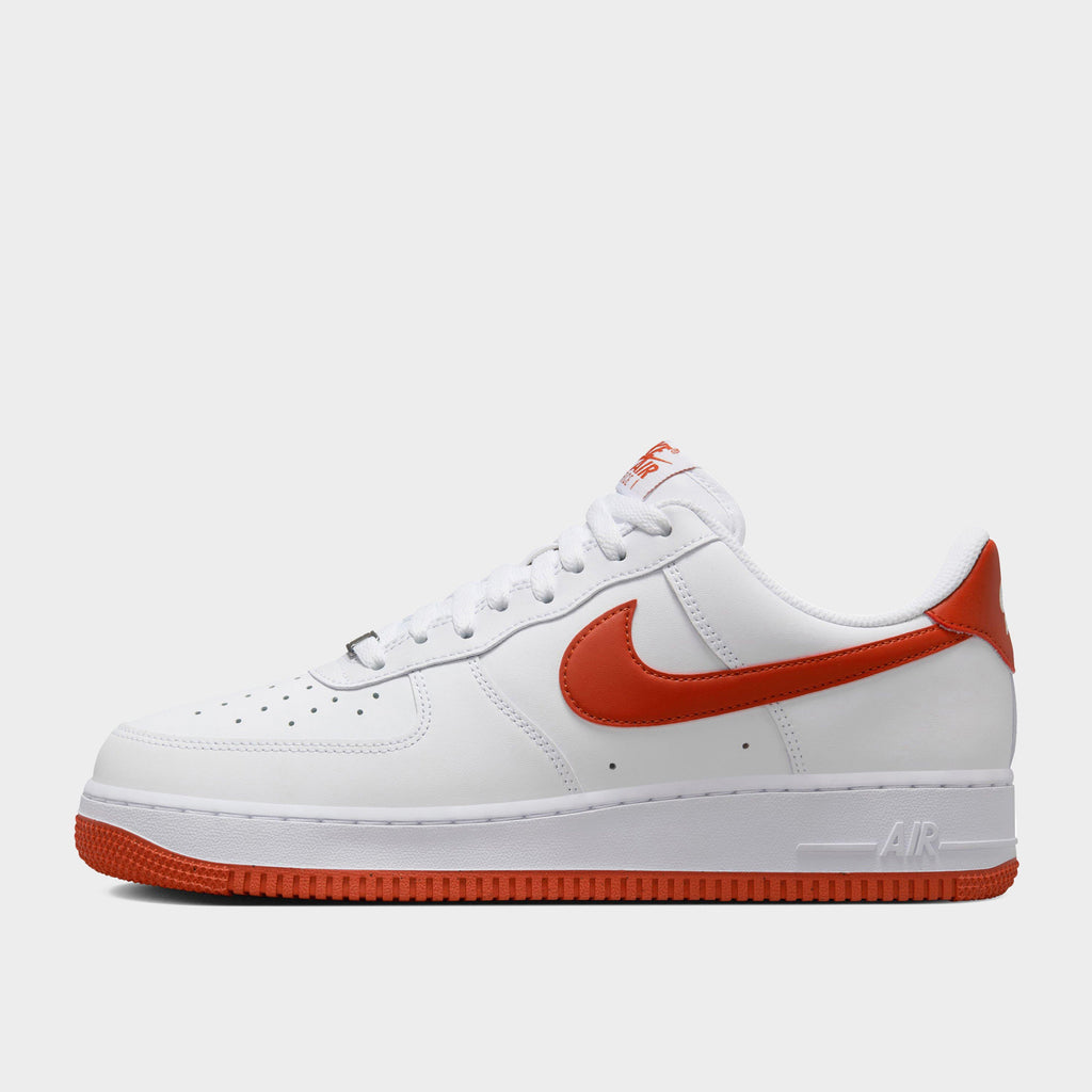 รองเท้าผู้ชาย Air Force 1 '07