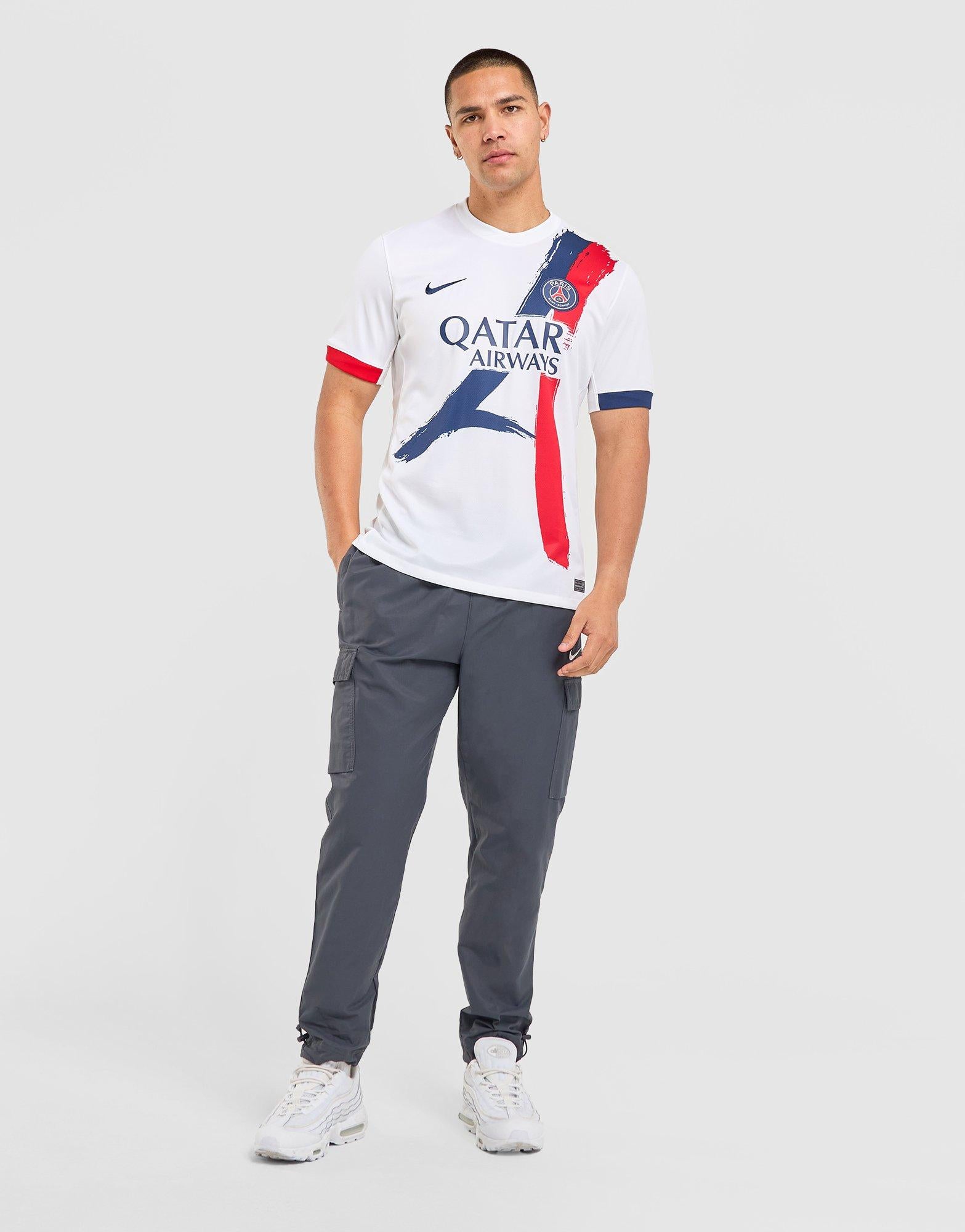 เสื้อฟุตบอล Paris Saint-Germain 2024/25 Stadium Away