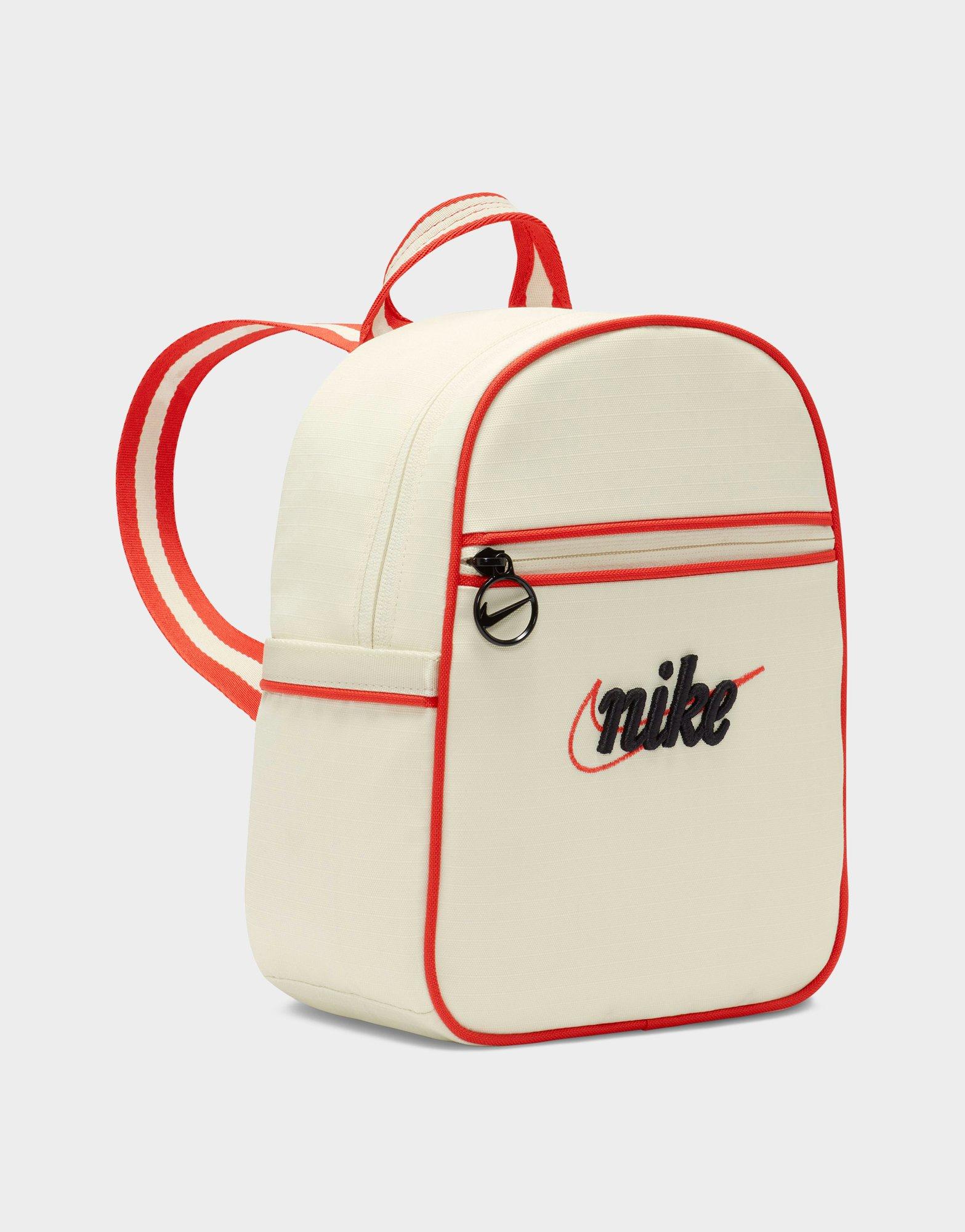 กระเป๋าสะพายหลัง Sportswear Futura 365 Mini (6L)