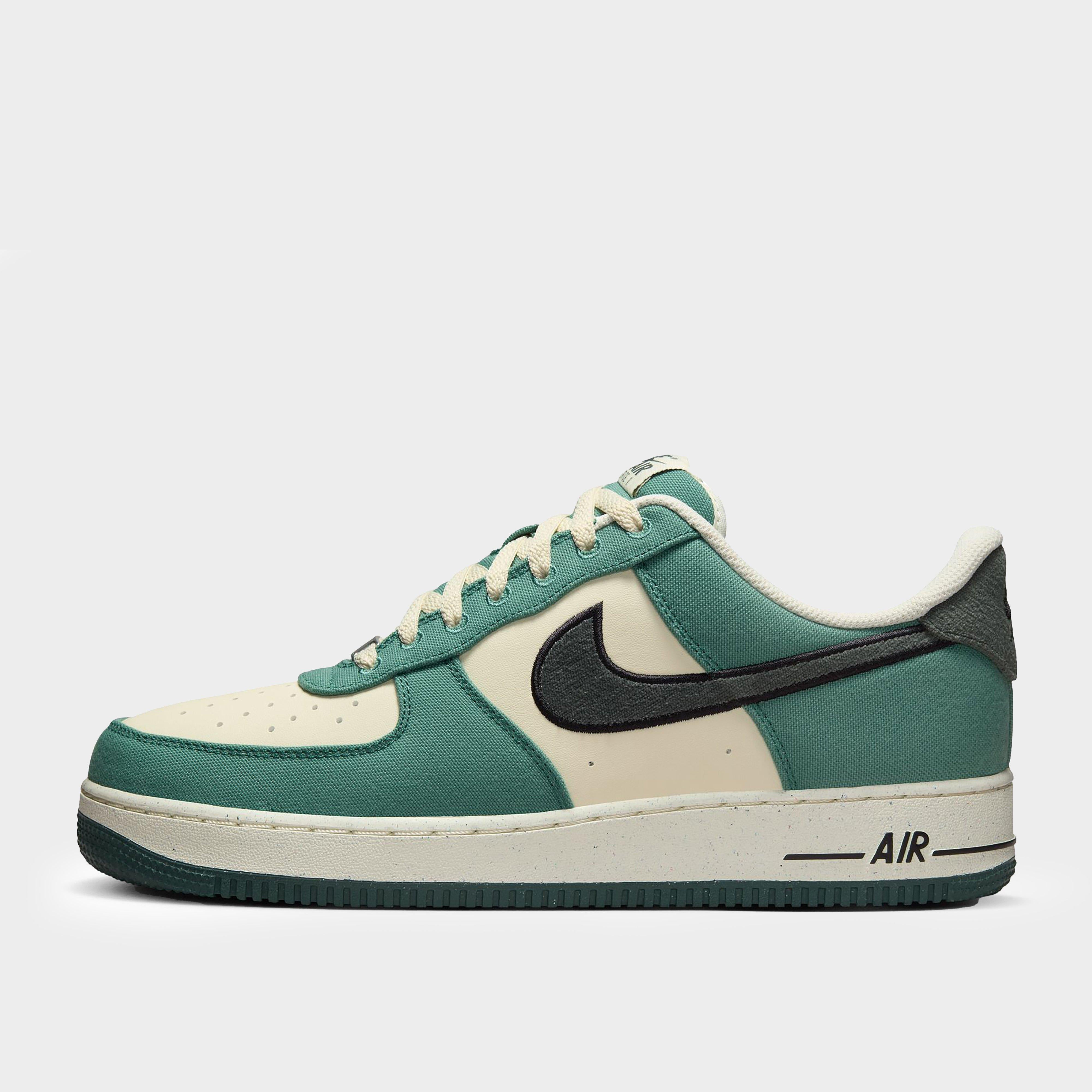 รองเท้าผู้ชาย Air Force 1 '07