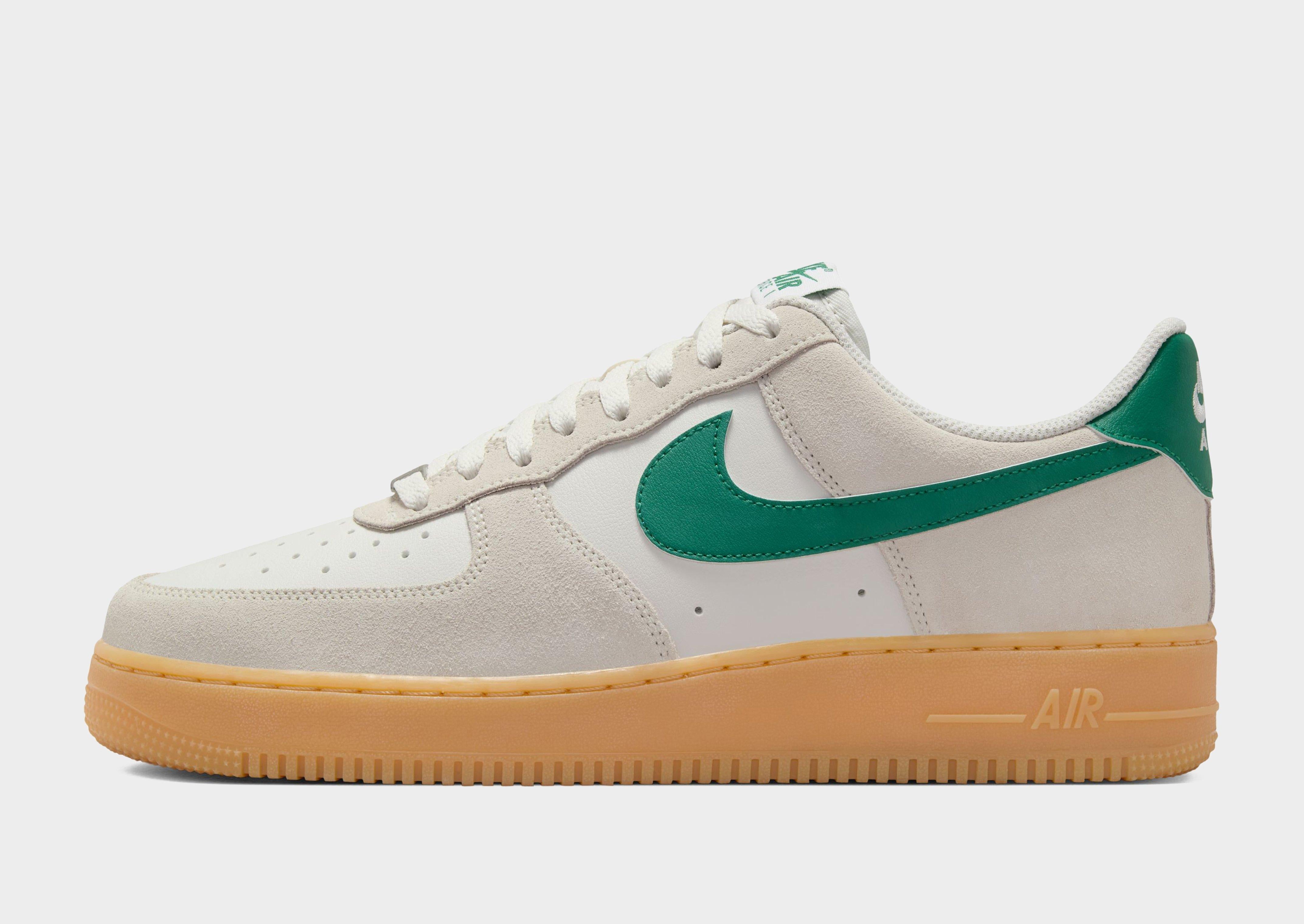 รองเท้าผู้ชาย Air Force 1 '07