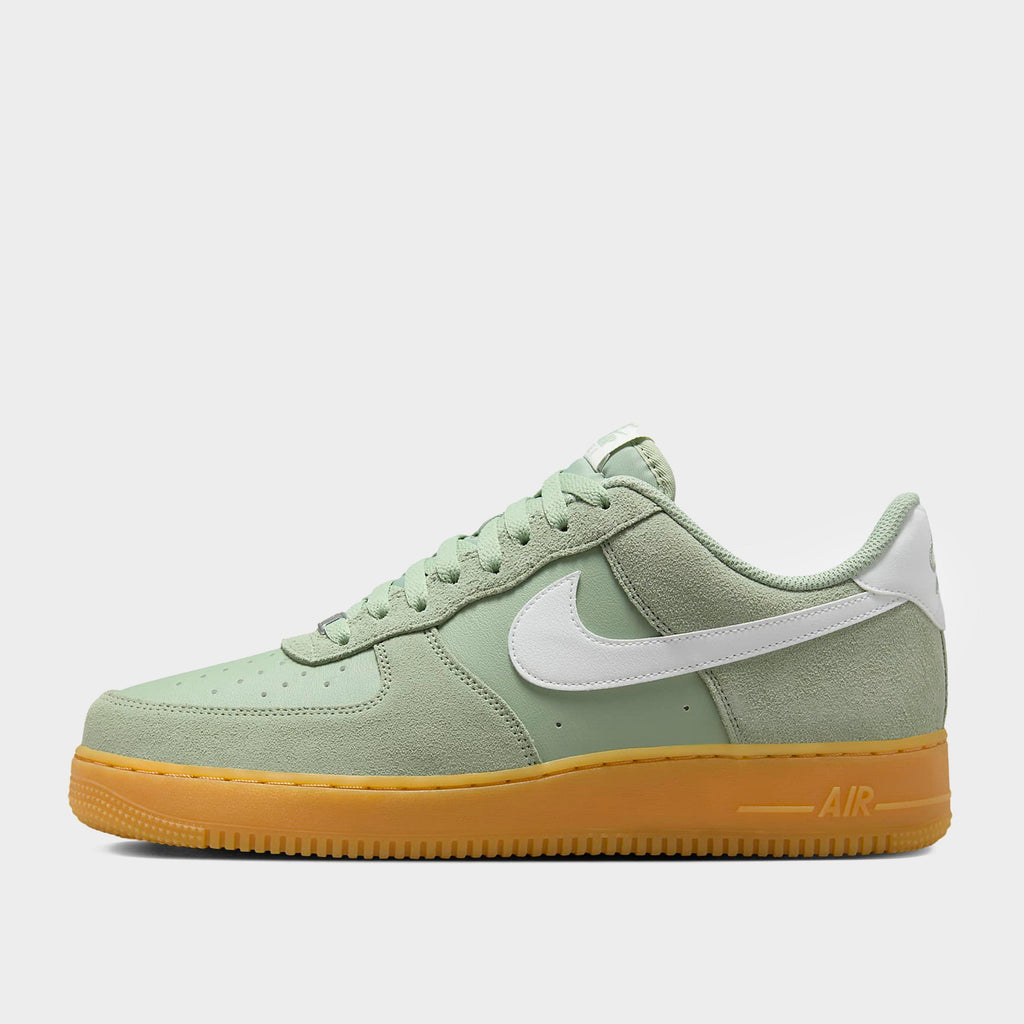 รองเท้าผู้ชาย Air Force 1 '07 LV8