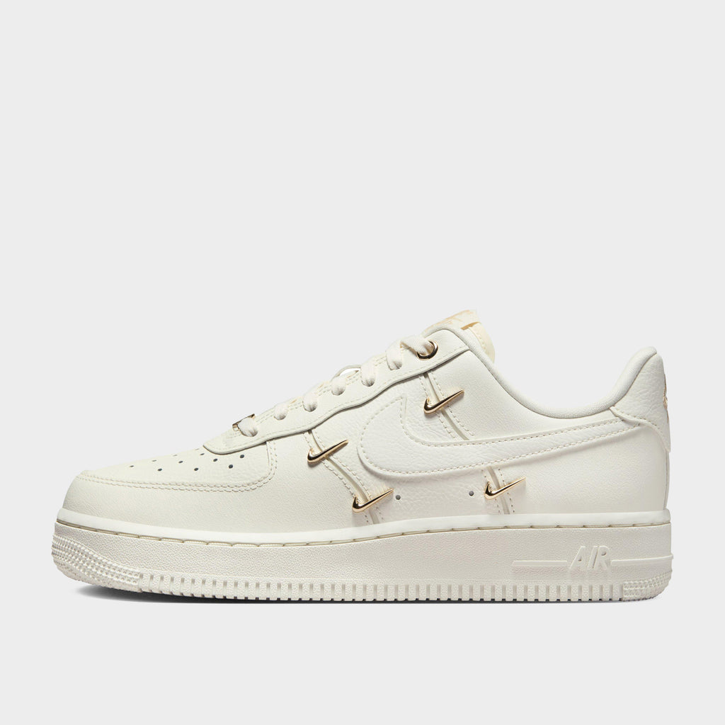 รองเท้าผู้หญิง Air Force 1 '07 LX