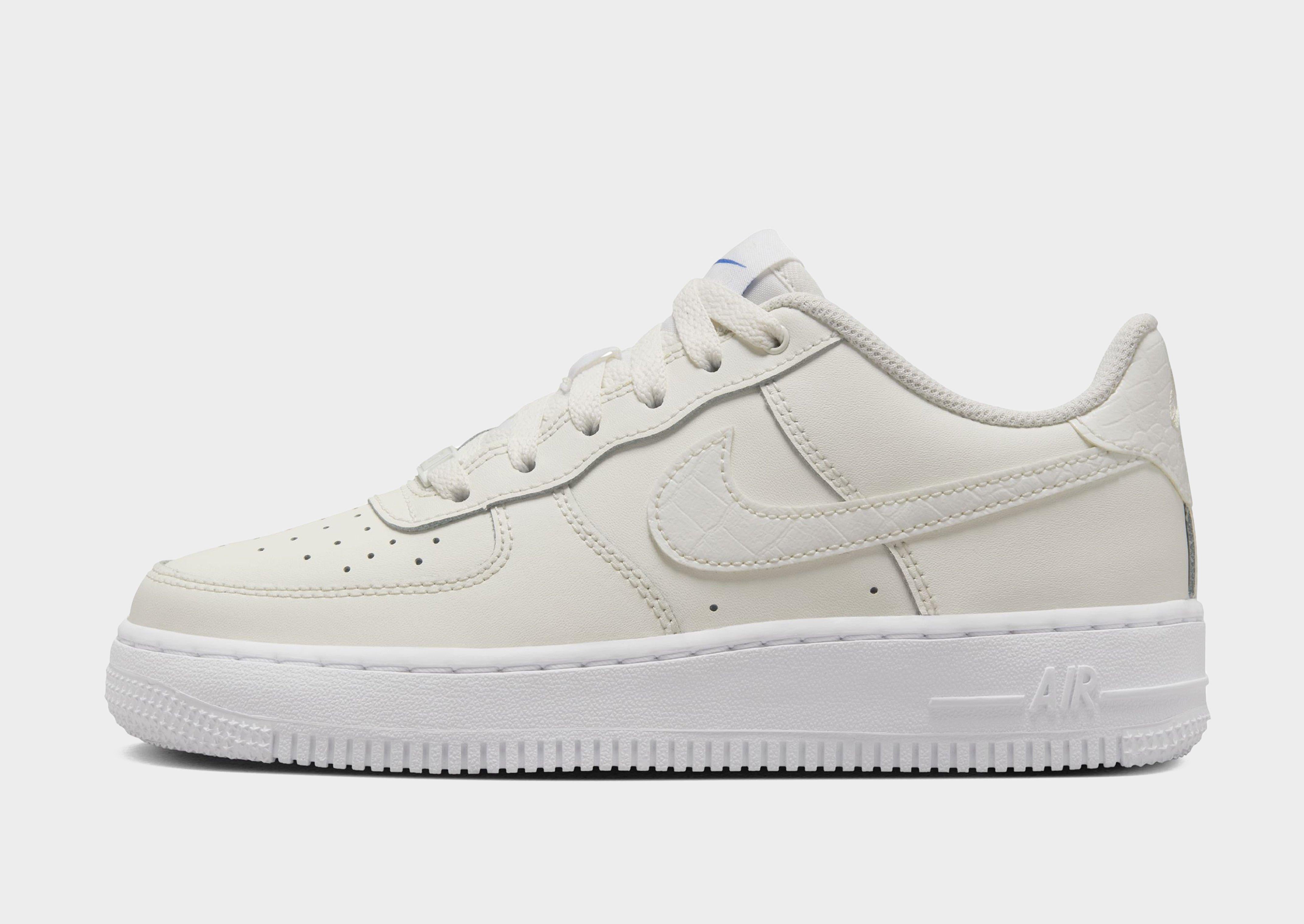 รองเท้าเด็กโต Air Force 1 LV8