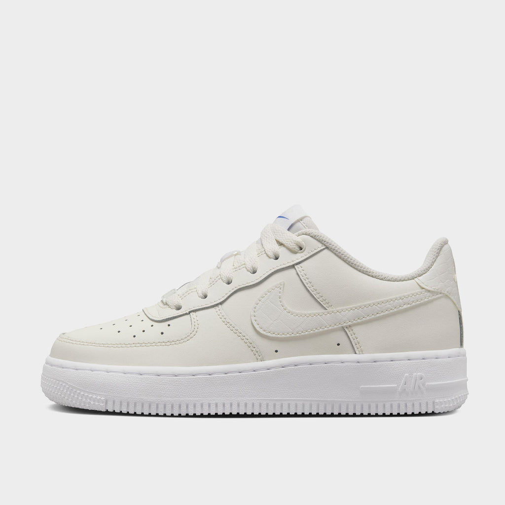 รองเท้าเด็กโต Air Force 1 LV8