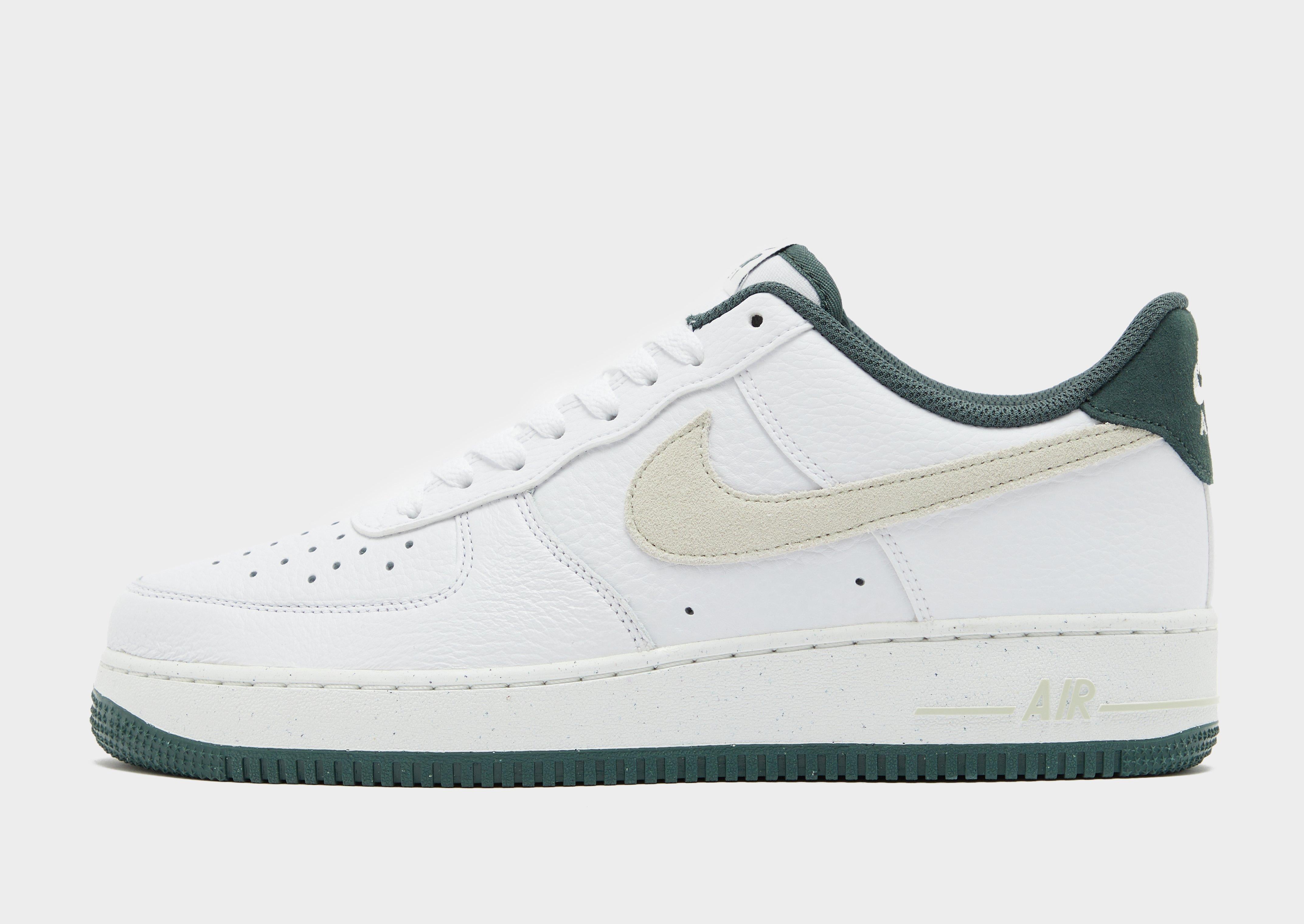 รองเท้าผู้ชาย Air Force 1 '07