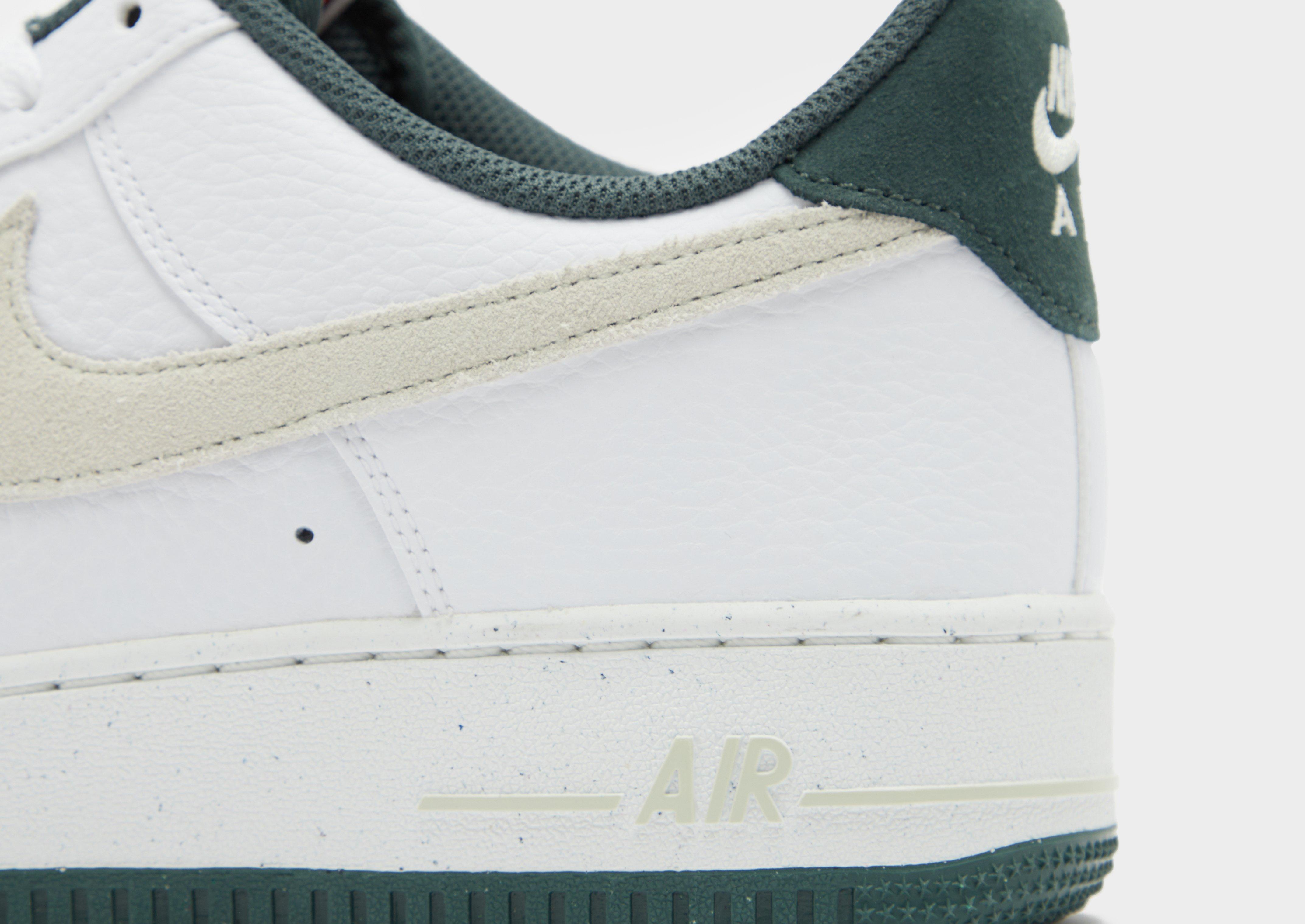 รองเท้าผู้ชาย Air Force 1 '07