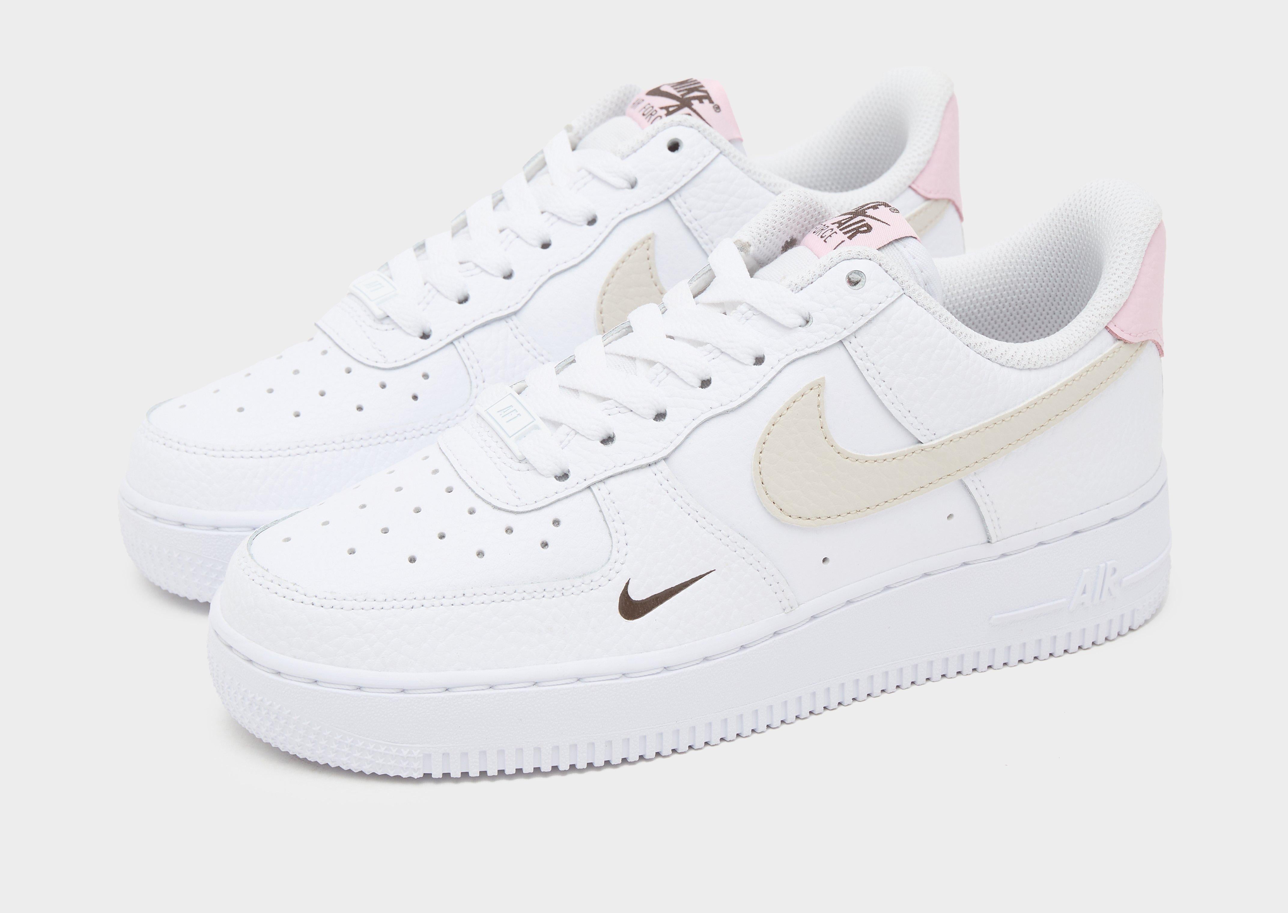 รองเท้าผู้หญิง Air Force 1 '07