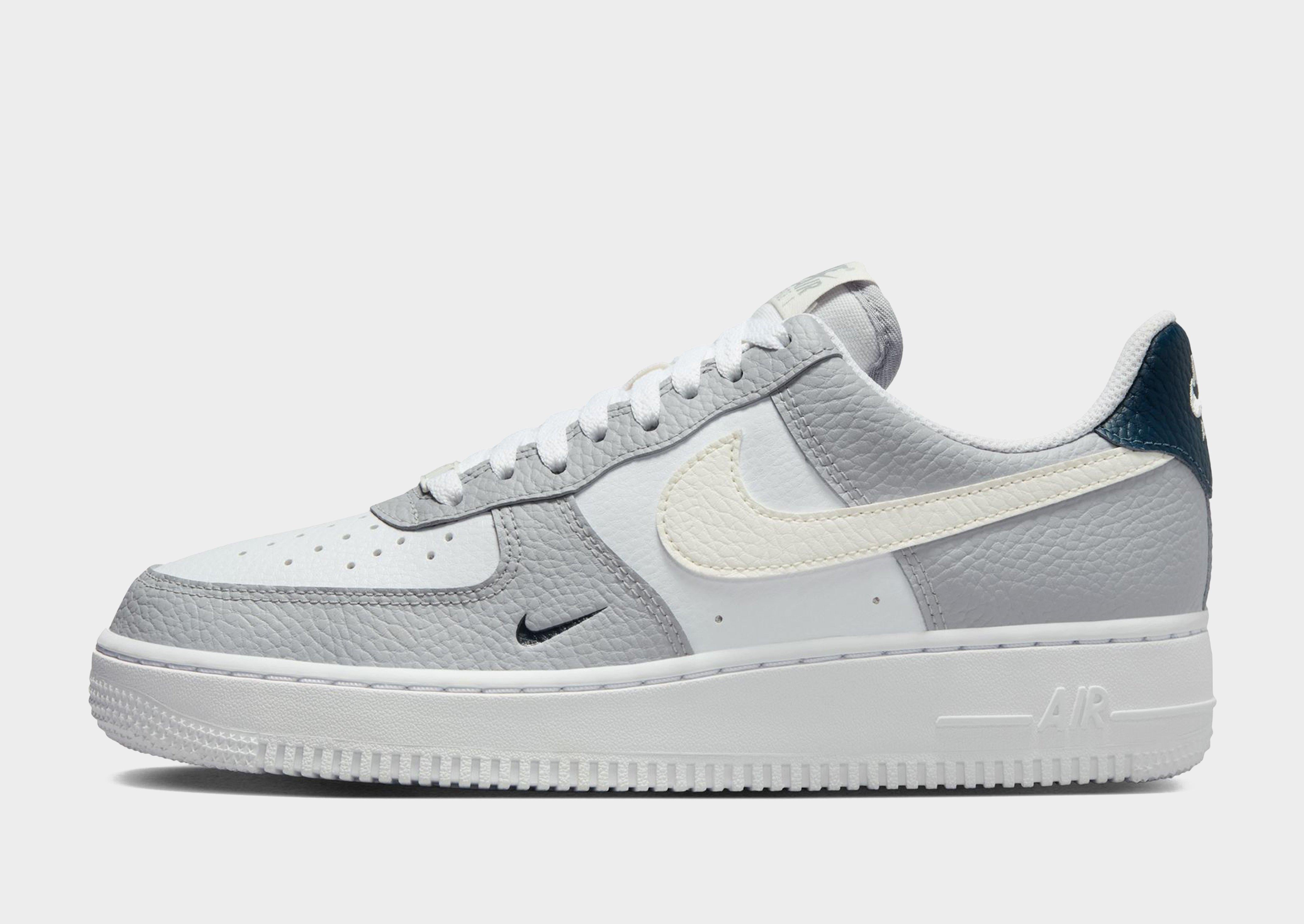 รองเท้าผู้หญิง Air Force 1 '07