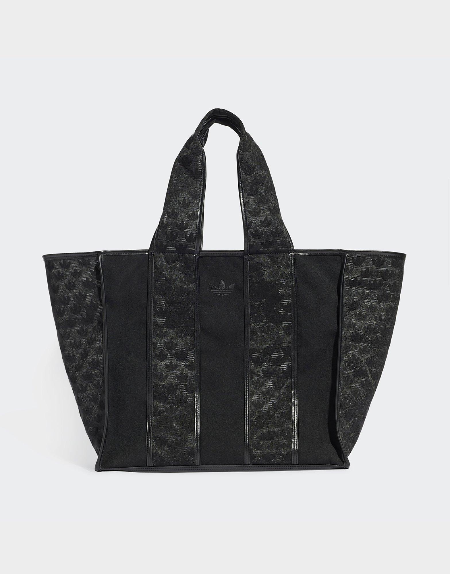 กระเป๋า Monogram Mesh Canvas Shopper