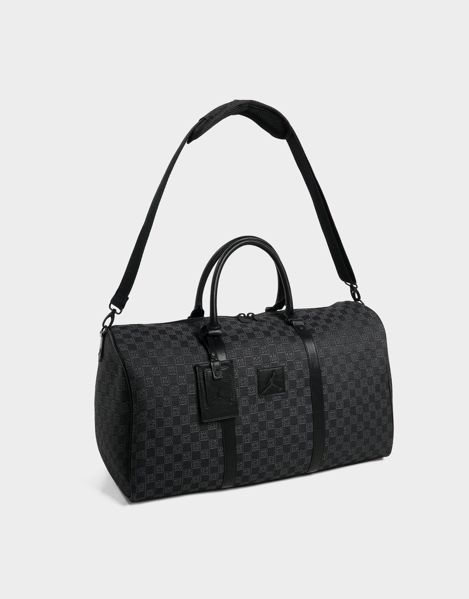 กระเป๋า Monogram Duffle (40L)