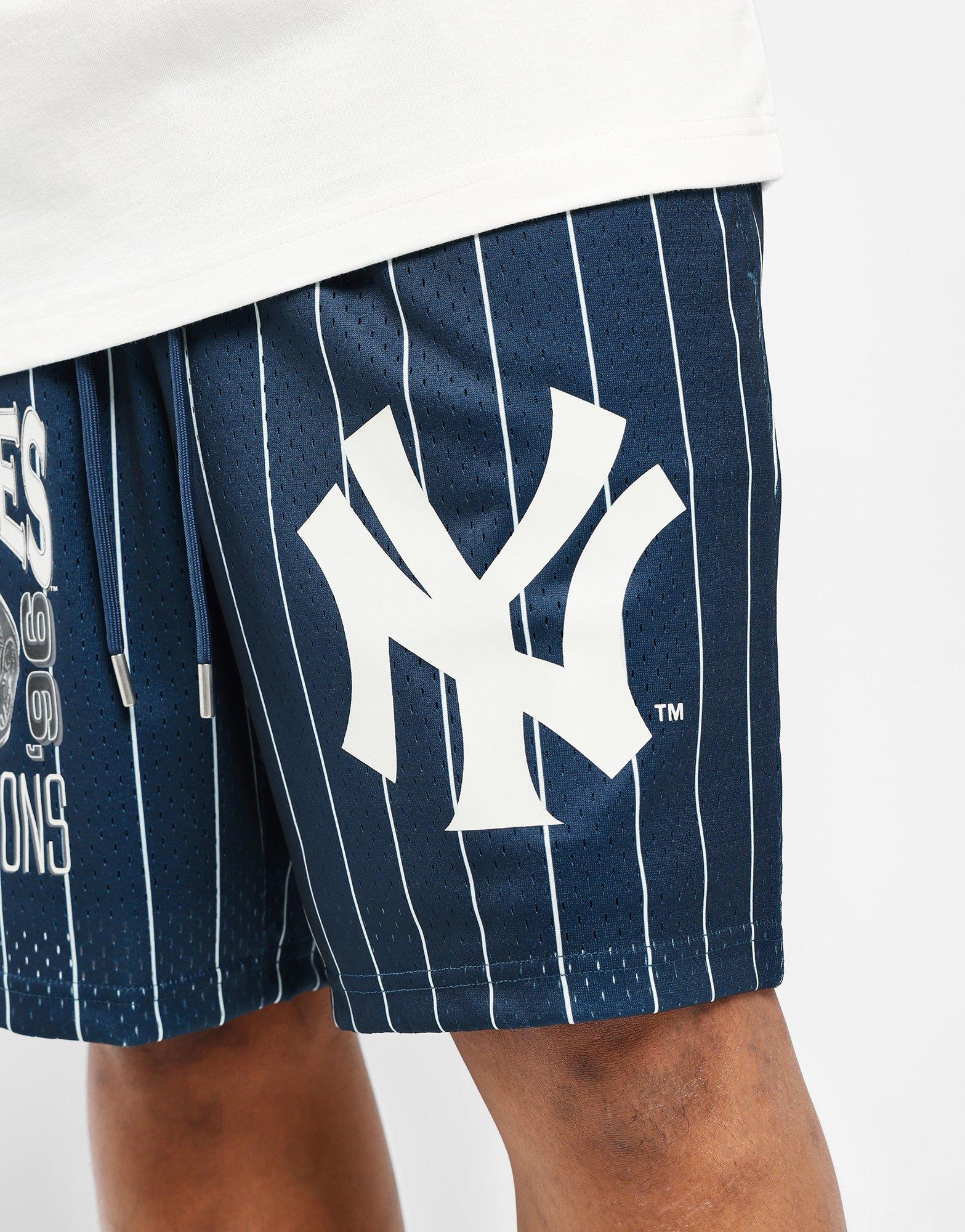 กางเกงขาสั้น Yankees Pinstripe Mesh