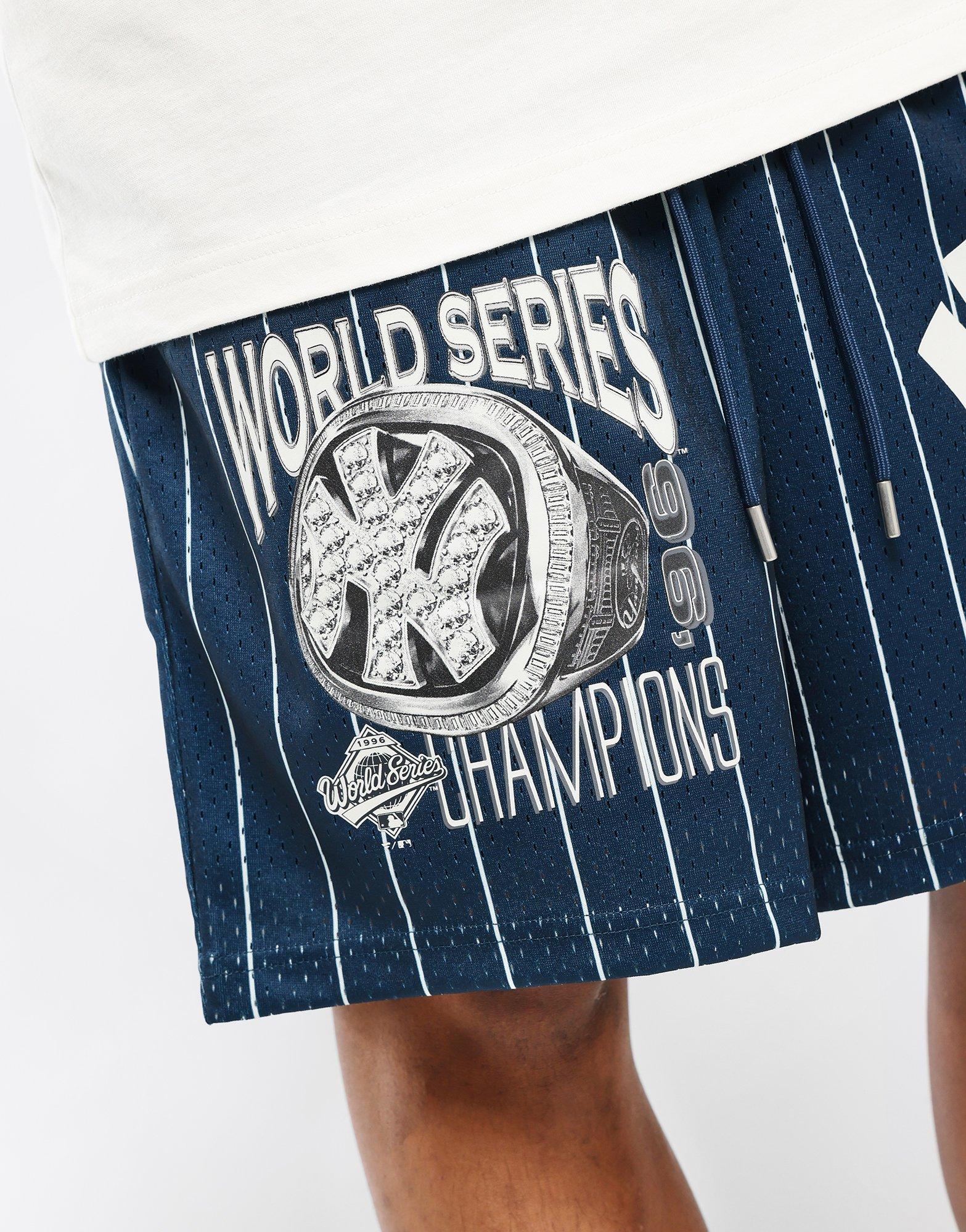 กางเกงขาสั้น Yankees Pinstripe Mesh