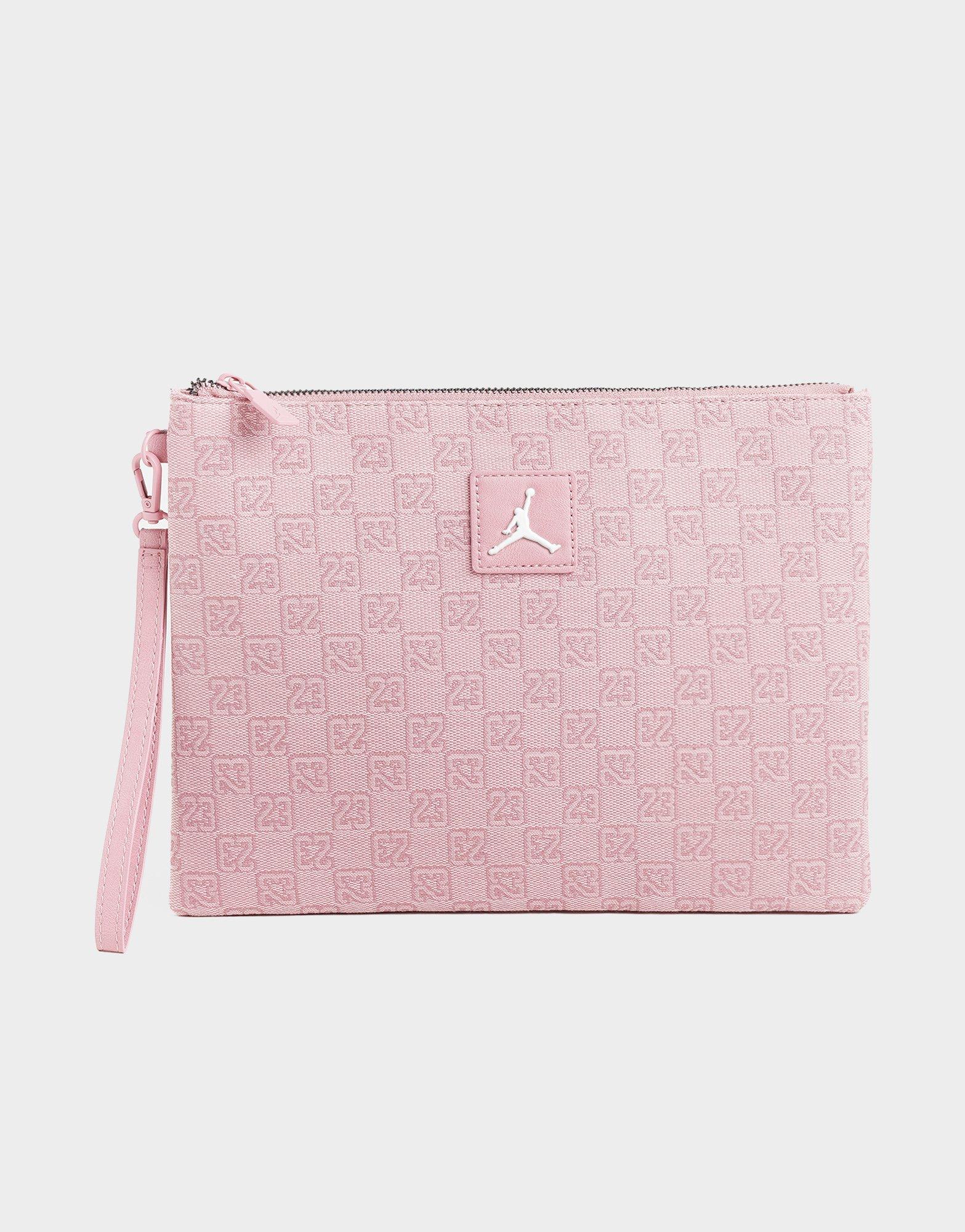 กระเป๋า Monogram Pouch