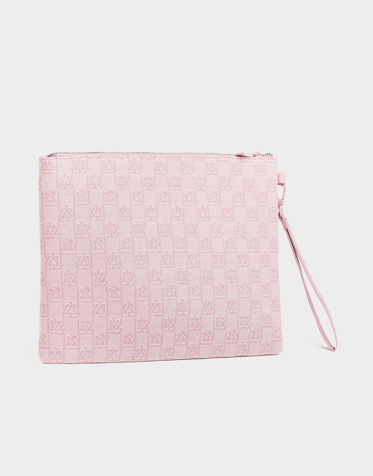 กระเป๋า Monogram Pouch