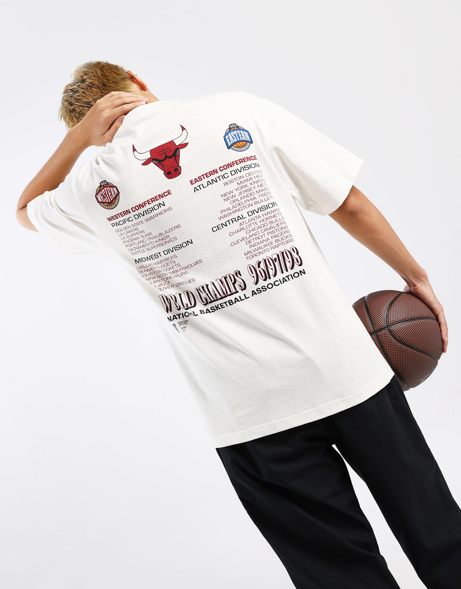 เสื้อยืดผู้ชาย Chicago Bulls Champs Band T-Shirt