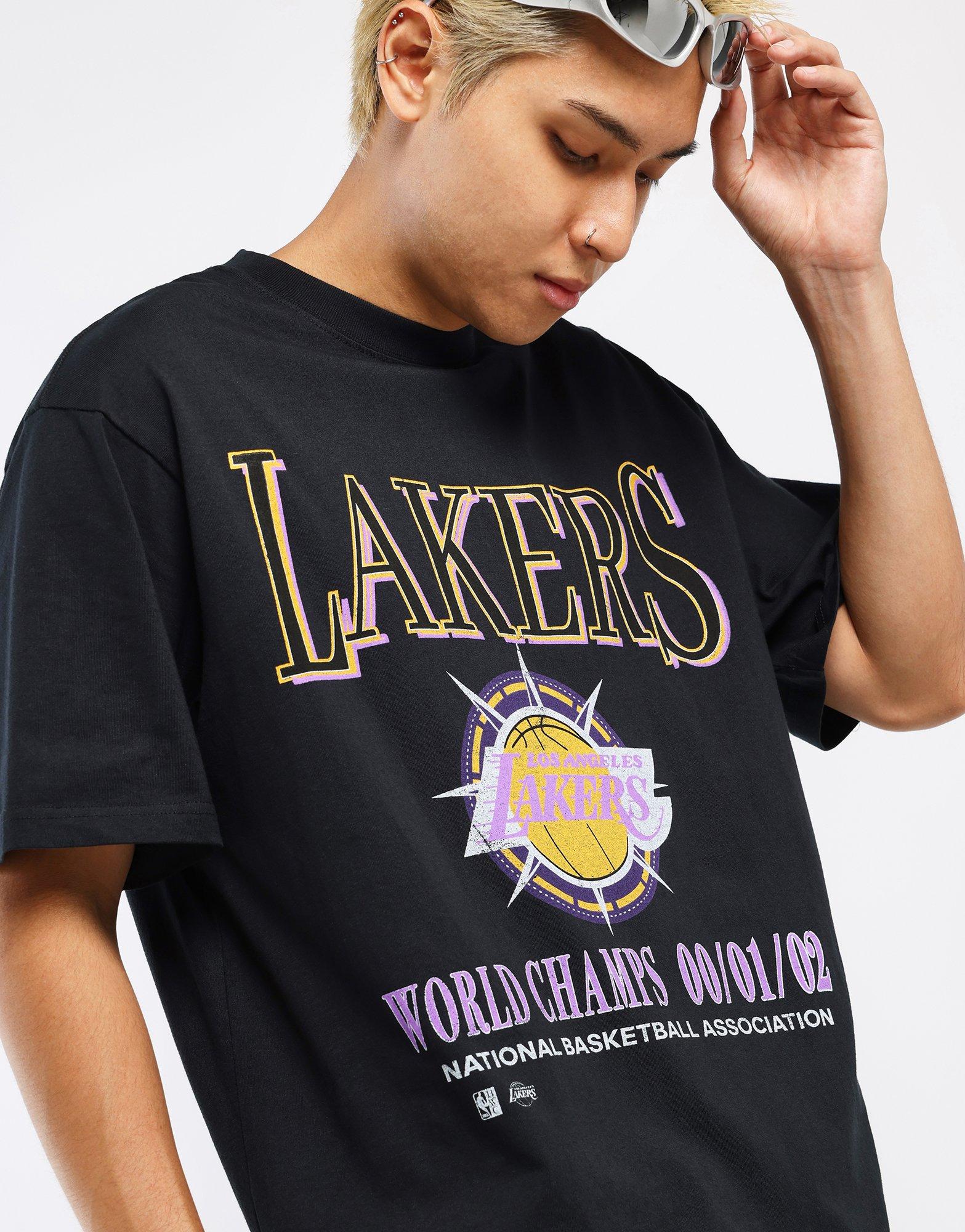 เสื้อยืดผู้ชาย LA Lakers Champs Band