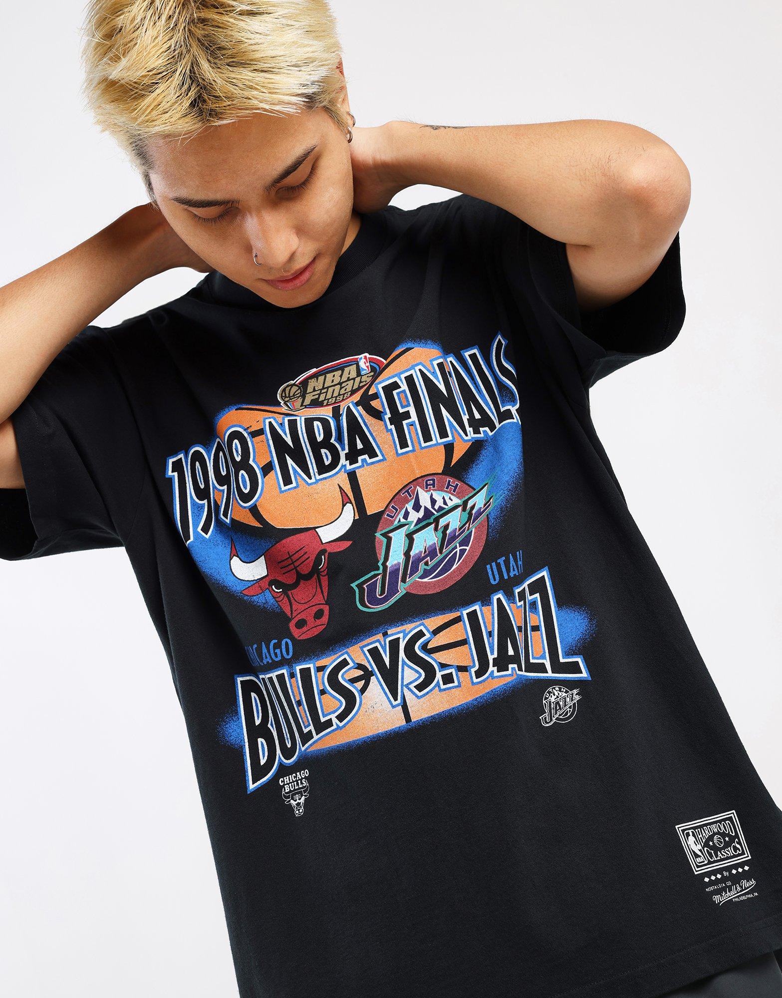 เสื้อยืดผู้ชาย Bulls VS Jazz Vintage